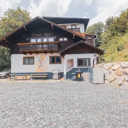 Ferienhaus Schmitten - Steinbock Lodges Дом отдыха
