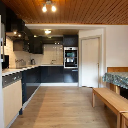 Ferienhaus Schmitten - Steinbock Lodges Дом отдыха